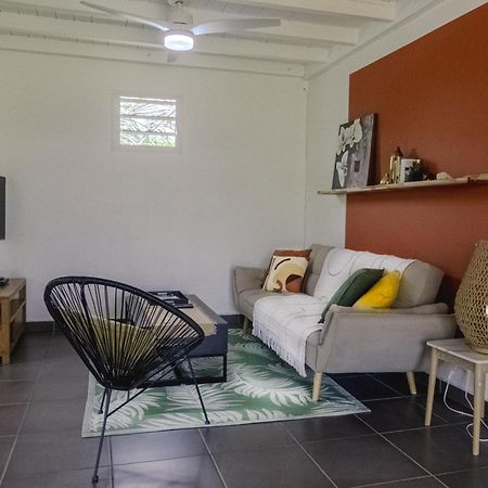 Villa Private House For Vacation, Castel Lamentin Exterior foto